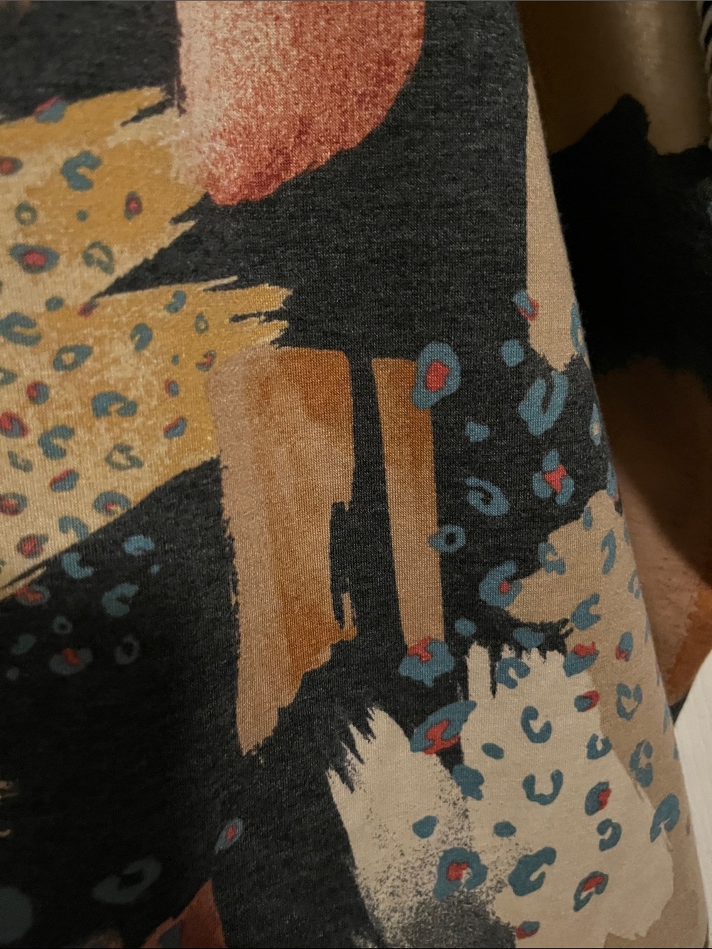 ODDY Abstract Brushstroke V-Neck Tunic - Tan, Black, Rust - Picture 4 of 4